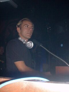 Sven V&auml;th