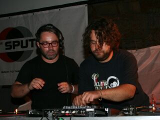 wighnomy brothers gebr&auml;unt von spanischer sonne...  :)